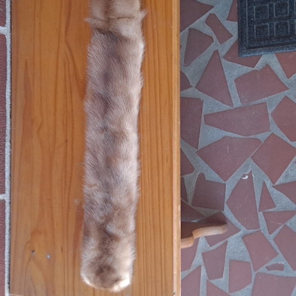 MINK SCARF COLLAR - Picture 2 of 8